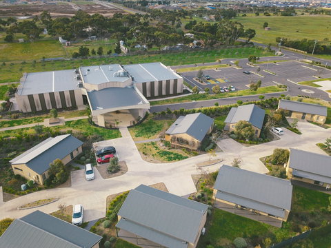 Quality Suites Seasons 5 Resort - New Castle Holiday 0