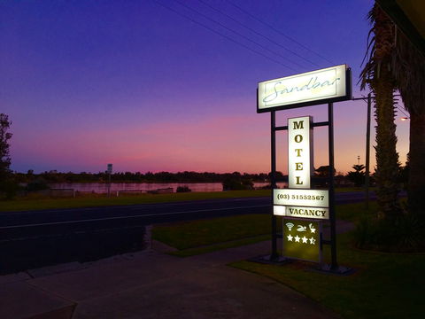 Sandbar Motel Lakes Entrance - New Castle Holiday 0