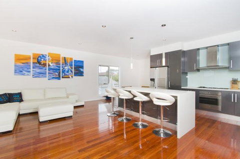 Shellharbour Seabird - New Castle Holiday 1
