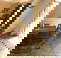 Stopover On Ocean Avenue - New Castle Holiday