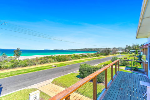 Summer Breeze At Vincentia - New Castle Holiday 0