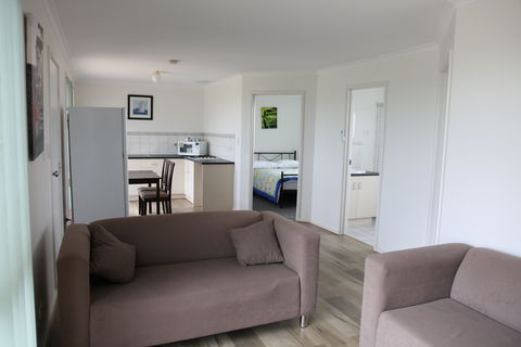 Tarnasey Farm - Pa's Place - New Castle Holiday 2