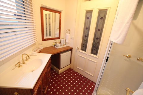 The Grand On Macfie - New Castle Holiday 2