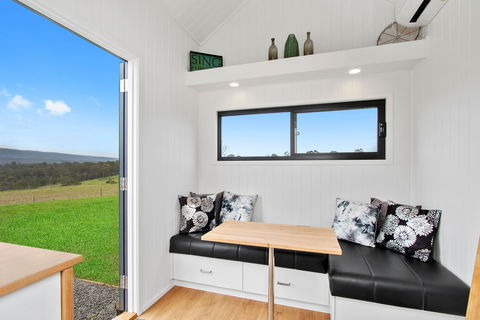 Tiny Home Big Views Kurrajong - New Castle Holiday 1