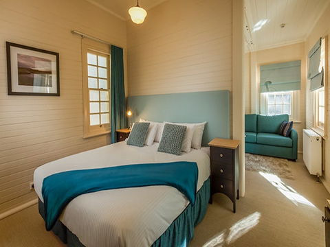 Yarrangobilly Caves House: Guest Rooms - New Castle Holiday 1
