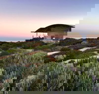 Yondah Beach House - New Castle Holiday