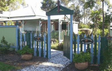 Billabong Cottage Bed And Breakfast - New Castle Holiday