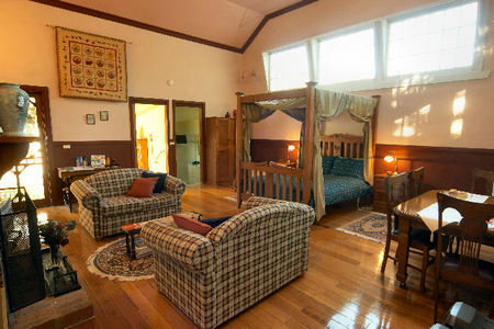 Old School Bed And Breakfast - New Castle Holiday 2