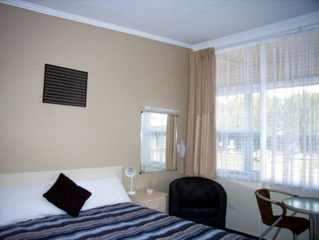 Bairnsdale Main Motel - New Castle Holiday 4