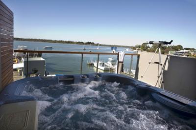 5 Knots Metung - New Castle Holiday 5