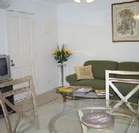 Barbs B and B - New Castle Holiday