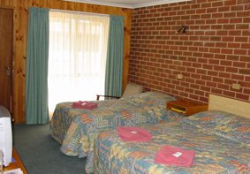 Orbost Country Roads Motor Inn - New Castle Holiday 3
