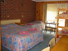 Orbost Country Roads Motor Inn - New Castle Holiday 4