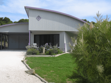 Wrens On Glenelg - New Castle Holiday 5