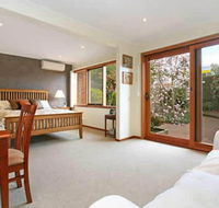 The Courtyard Mt Eliza - New Castle Holiday