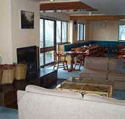 Trackers Mountain Lodge - New Castle Holiday