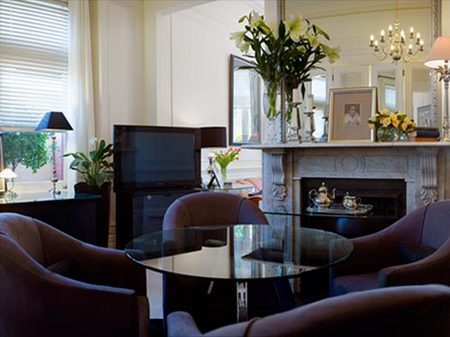 Andres Mews - New Castle Holiday 0