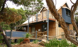 Aireys Overboard Seaside Cottage - New Castle Holiday 1