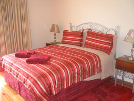 Angelas Guesthouse - New Castle Holiday 2