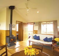 Idlewild Park Farm Accommodation - New Castle Holiday