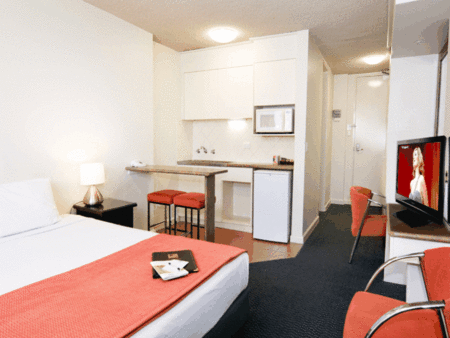 City Limits Hotel Apartments - New Castle Holiday