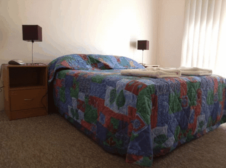Carnarvon Central Apartments - New Castle Holiday