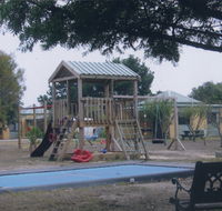 Alvina Holiday Cottages - New Castle Holiday