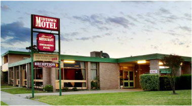 Midtown Motor Inn - New Castle Holiday 1