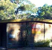 Beachcomber Caravan Park  Log Cabins - New Castle Holiday