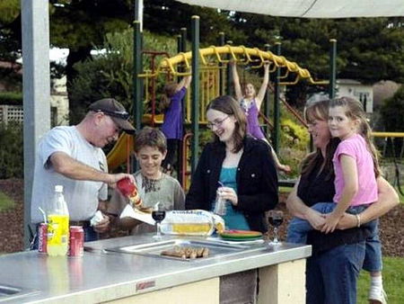 Discovery Holiday Parks Warrnambool - New Castle Holiday 1