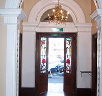 Reids Guest House - New Castle Holiday