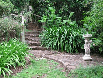 Tall Trees Motel - New Castle Holiday 4