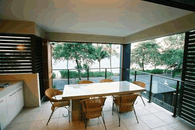 Sea Point On Trinity Beach - New Castle Holiday 2