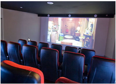 Space Hotel - New Castle Holiday 4