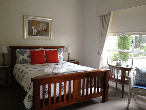 Killara Accommodation - New Castle Holiday 0