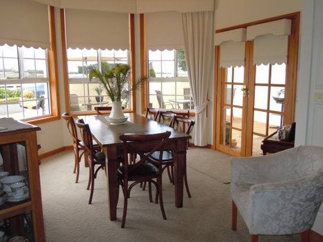 Killara Accommodation - New Castle Holiday 2