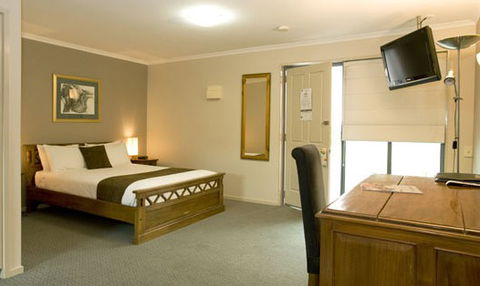 Quality Inn And Suites The Menzies - New Castle Holiday 1