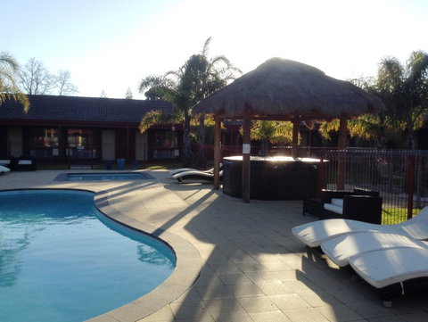 Bendigo Lakeview Motor Inn - New Castle Holiday 0