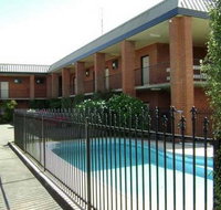 Moe Motor Inn - New Castle Holiday