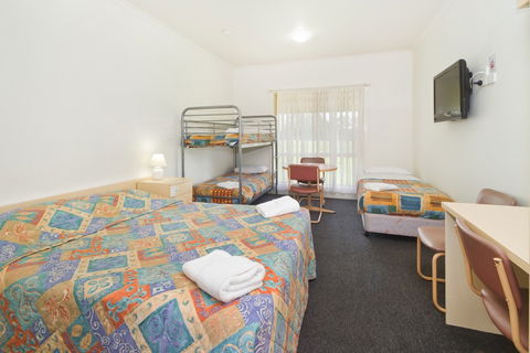 Carrum Downs Holiday Park - New Castle Holiday 1