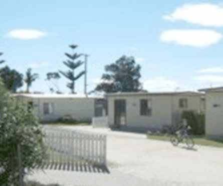 Hillcrest Tourist Park - New Castle Holiday