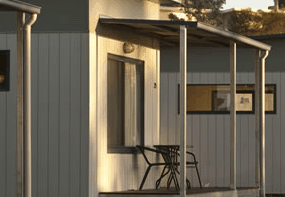 Swansea Beach Chalets - New Castle Holiday 3
