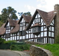 William Shakespeare's Bed  Breakfast - New Castle Holiday