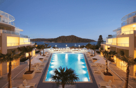 Mantra Ettalong Beach - New Castle Holiday