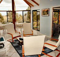 Ascot Holiday House - New Castle Holiday