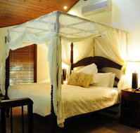 Escarpment - New Castle Holiday