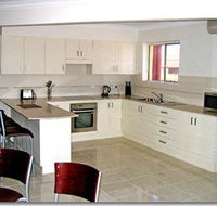 Jopen Motel And Apartments - New Castle Holiday