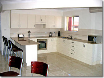 Jopen Motel And Apartments - New Castle Holiday 0