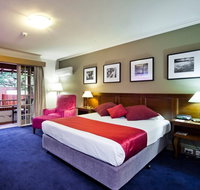 Mercure Canberra - New Castle Holiday