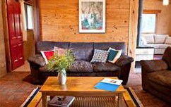 Blue Wren Cottage - New Castle Holiday 4